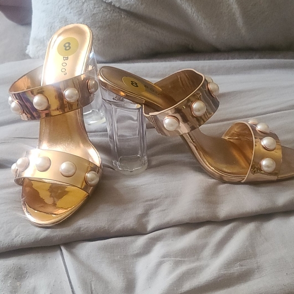 Shoes - Picture 3 of 5